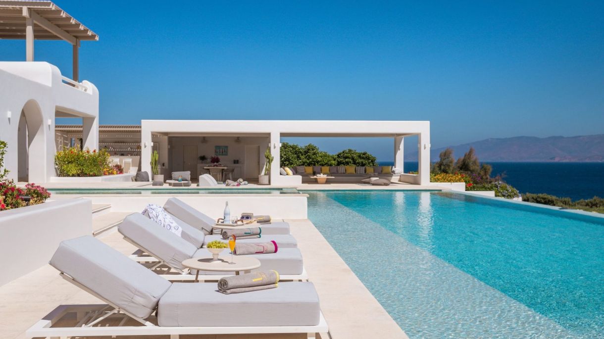 Amaryllis Four image 4