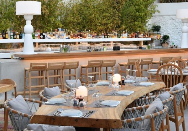 Stilvi Restaurant Paros