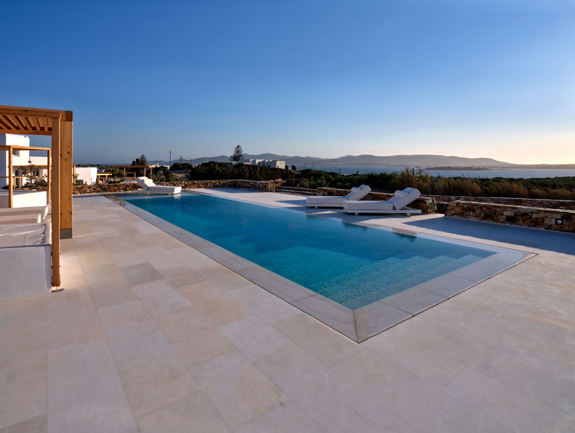 https://staging.paros.villas/wp-content/uploads/2024/03/SEASHELL-3-3.jpg thumbnail