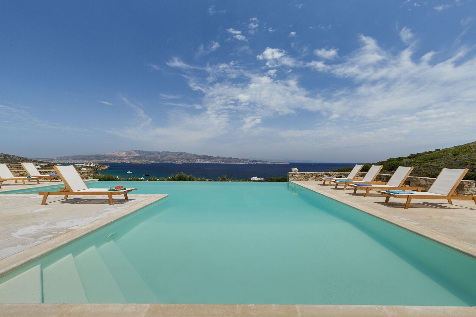 https://staging.paros.villas/wp-content/uploads/2024/05/INFINITY-EDGE-5.jpg thumbnail