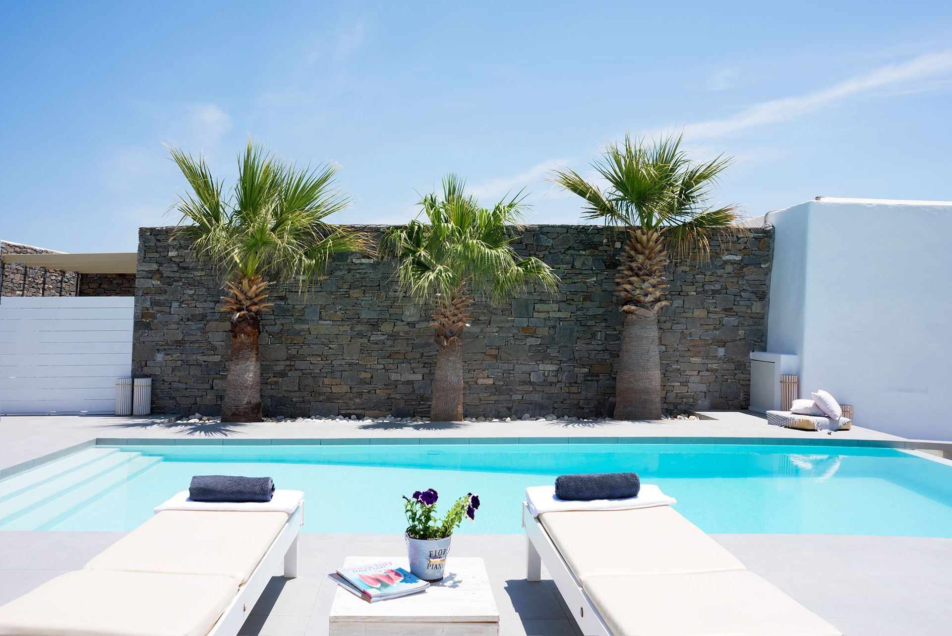 https://staging.paros.villas/wp-content/uploads/2024/07/Golden_Oasis_Villa_in_Paros-1.jpg thumbnail