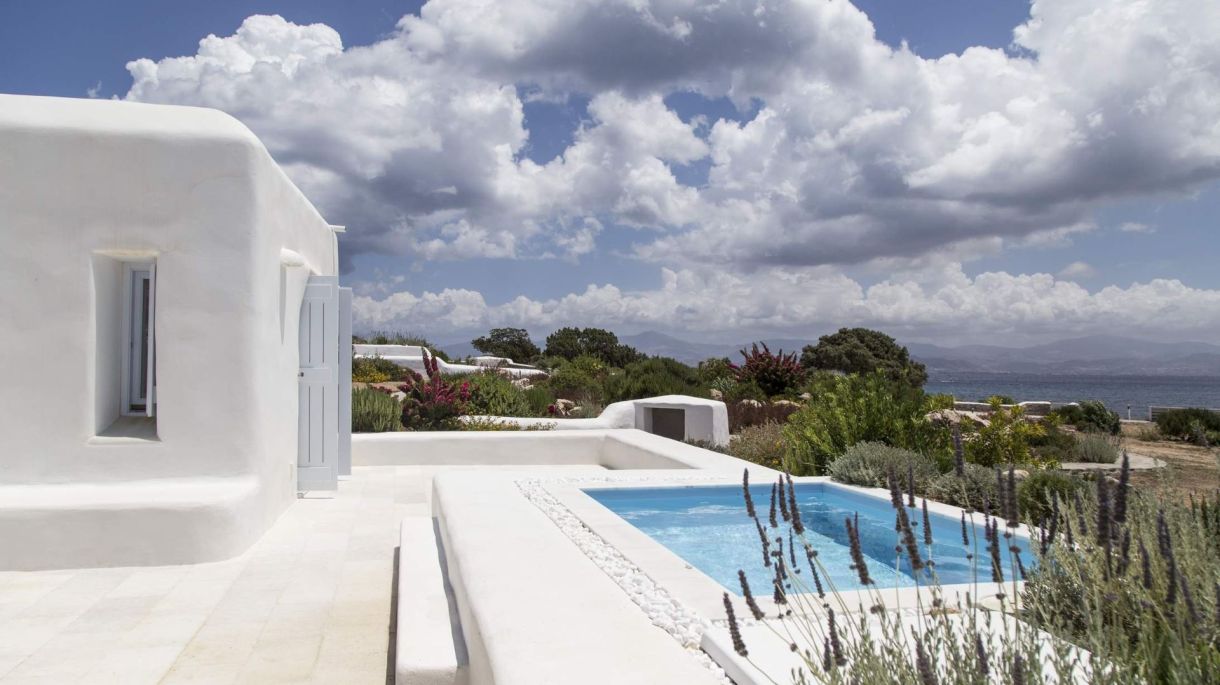 Coastal Retreat Three image 1