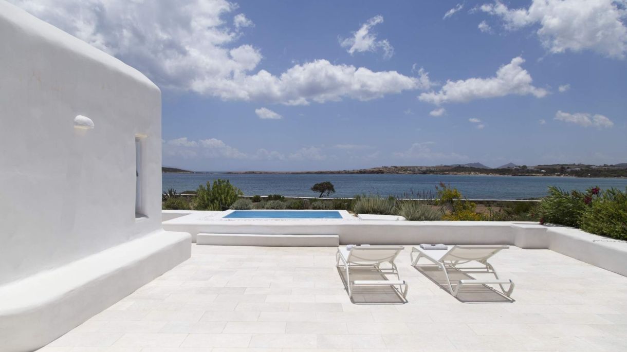 Coastal Retreat Three image 2