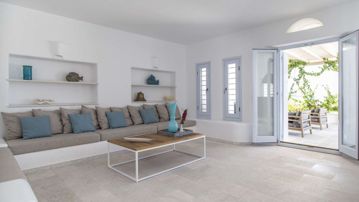 Coastal Retreat Two image 5