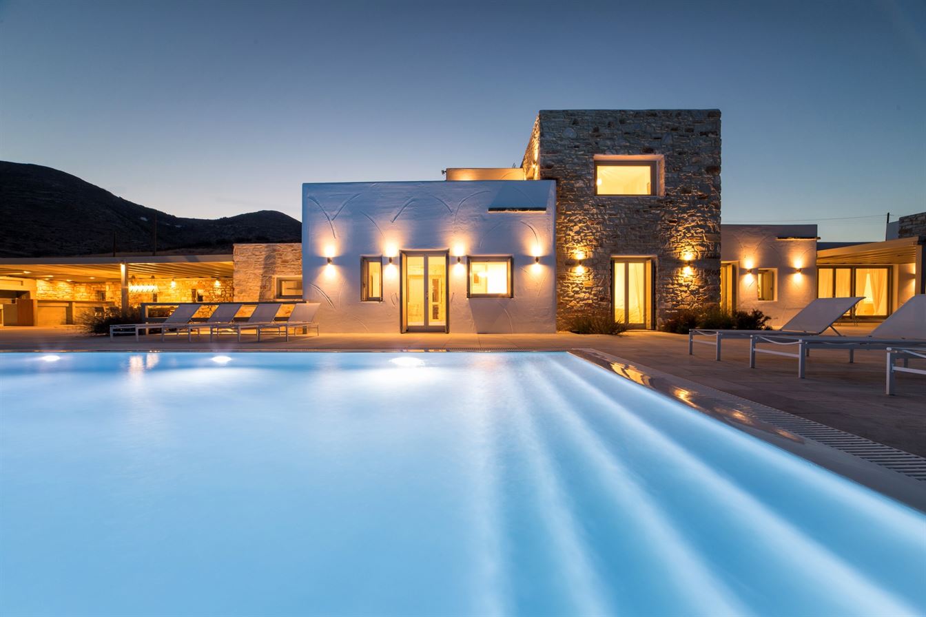 https://staging.paros.villas/wp-content/uploads/2024/12/Sunrise-Estate-17.jpg thumbnail