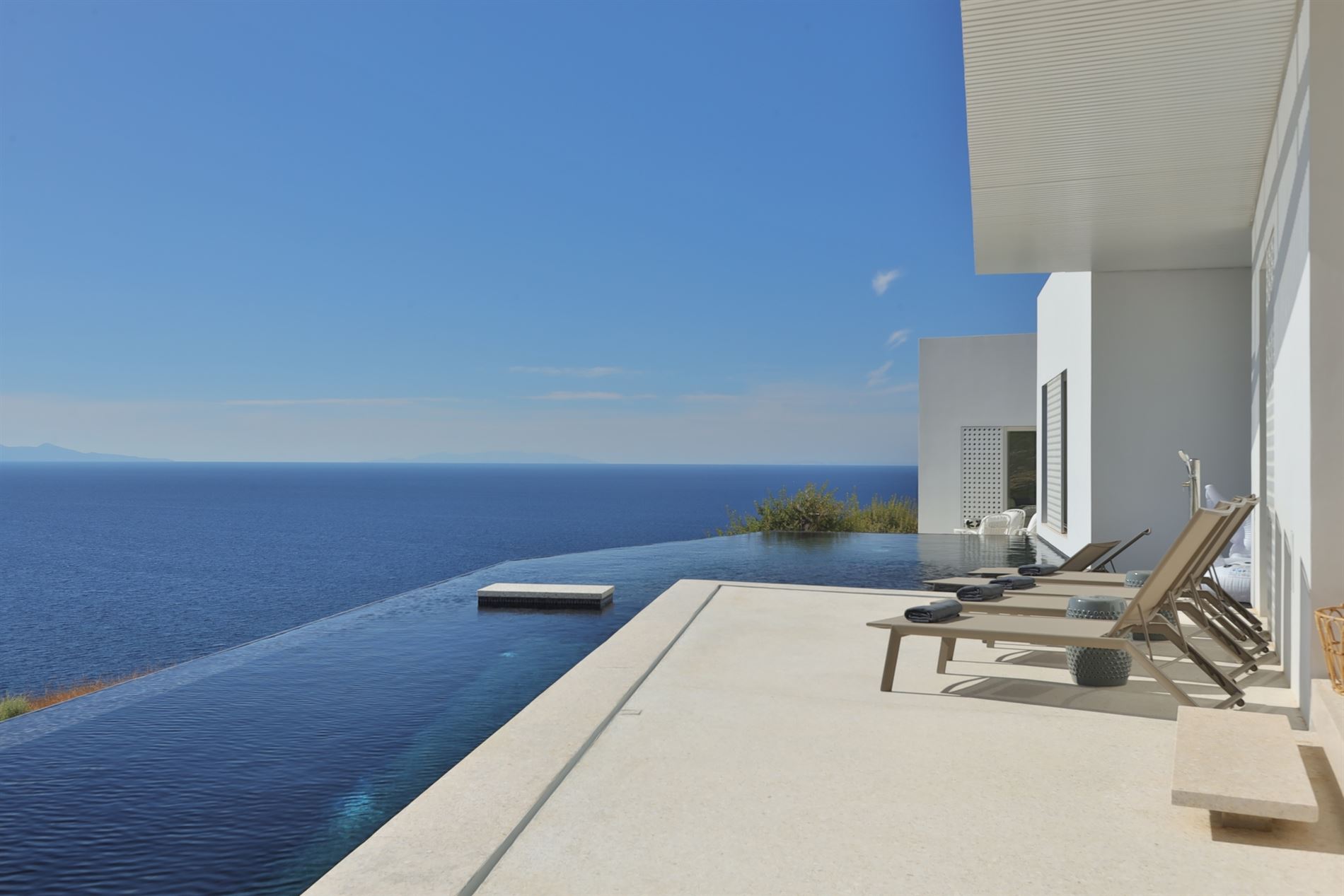 https://staging.paros.villas/wp-content/uploads/2024/12/Villa-Horizon-Blue-21.jpg thumbnail