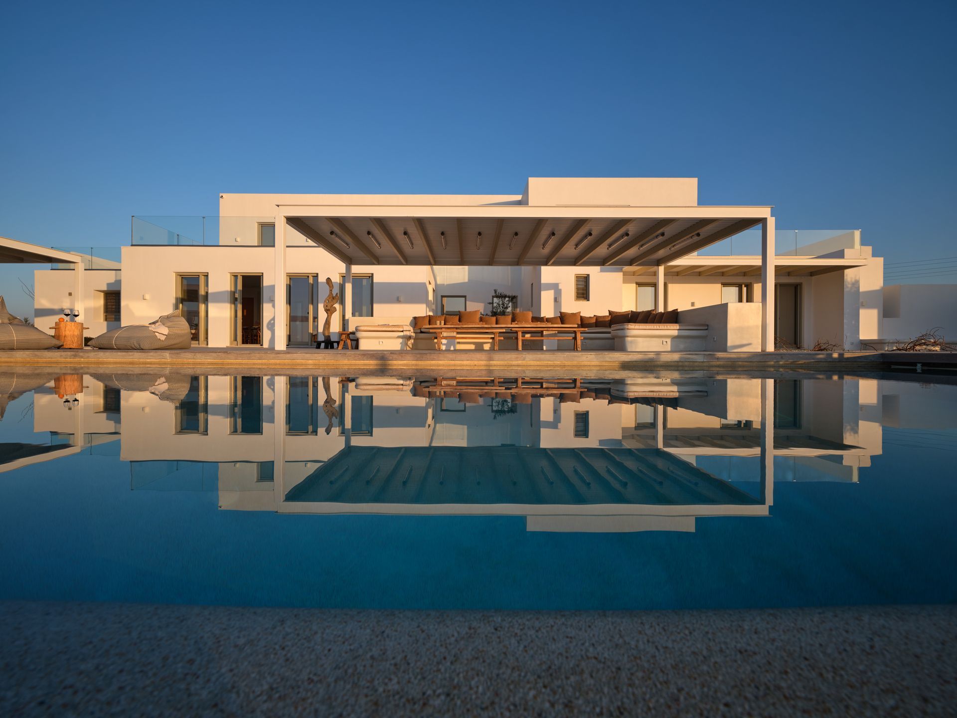 https://staging.paros.villas/wp-content/uploads/2024/12/blanca-80_result.jpg thumbnail